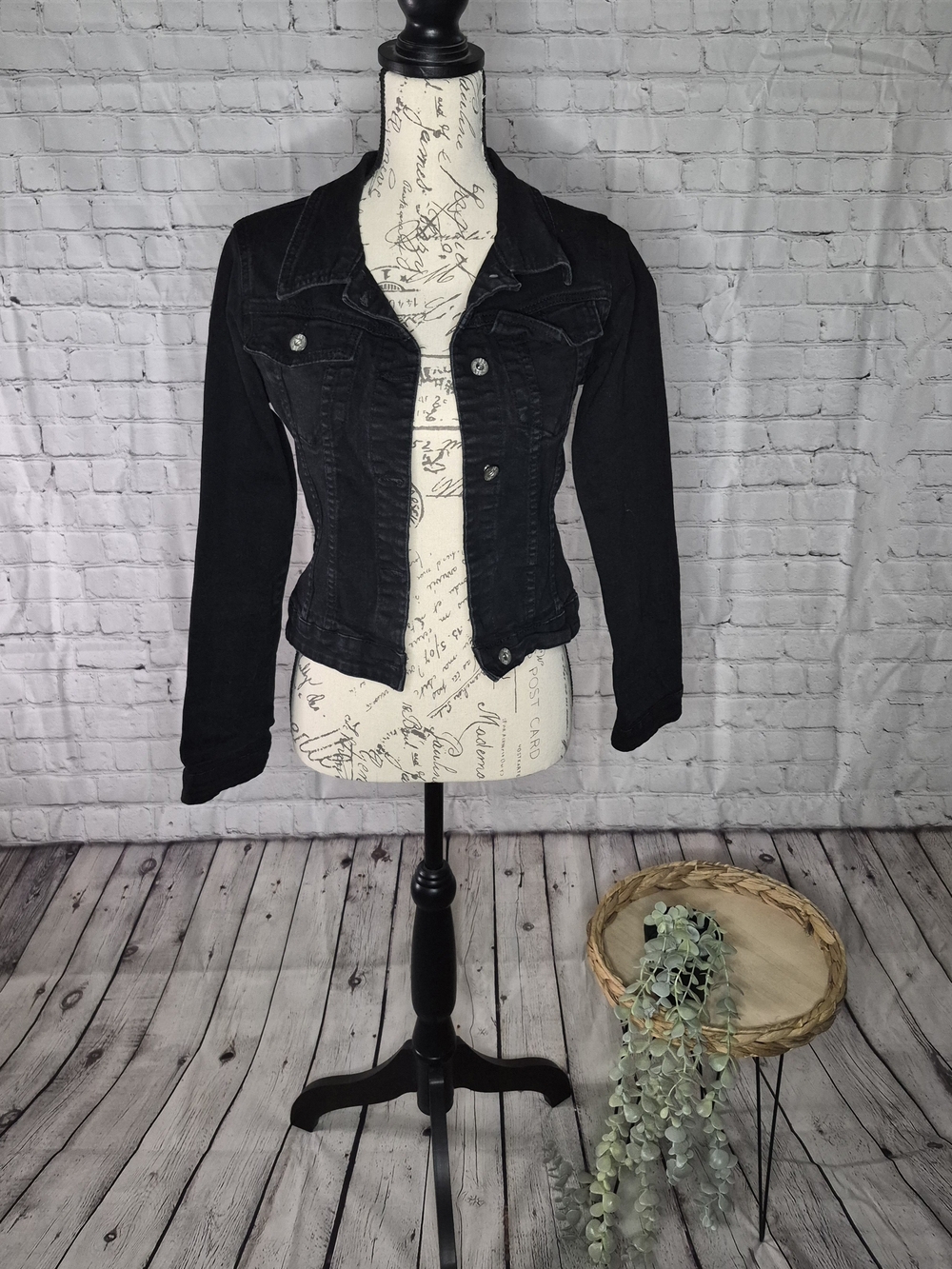 Women's Black Denim Jacket — Sleek Fitted Jean Jacket